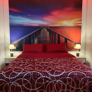 https://the-lux.sicilyhotelsitaly.net